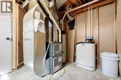 306 Howe Place, Regina, SK - Indoor Photo Showing Basement