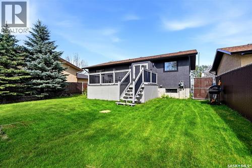 306 Howe Place, Regina, SK - Outdoor