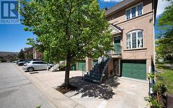 35 - 75 STRATHAVEN DRIVE  Mississauga, ON L5R 3W1