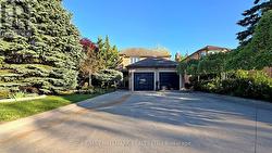 77 COOPERAGE CRESCENT Richmond Hill, ON L4C 9M2