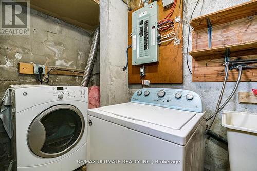196 Meadows Boulevard, Mississauga, ON - Indoor Photo Showing Laundry Room