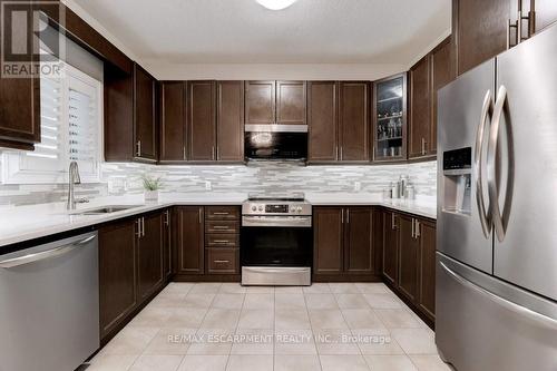 85 Showcase Drive, Hamilton, ON - Indoor Photo Showing Kitchen With Stainless Steel Kitchen With Upgraded Kitchen
