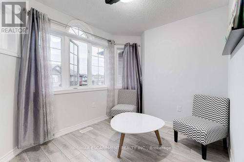 85 Showcase Drive, Hamilton, ON - Indoor