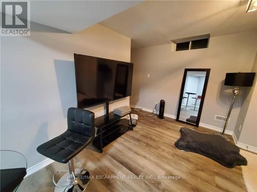 85 Showcase Drive, Hamilton, ON - Indoor