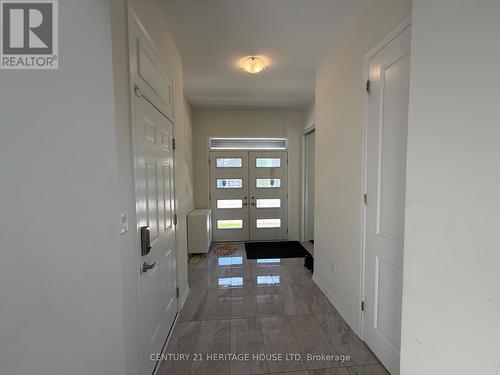 18 Dolucci Crescent E, Brampton, ON - Indoor Photo Showing Other Room