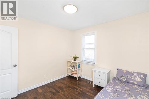 33 Alderney Avenue, Hamilton, ON - Indoor Photo Showing Bedroom
