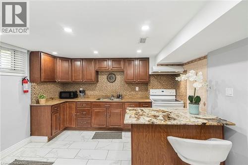 33 Alderney Avenue, Hamilton, ON - Indoor Photo Showing Kitchen
