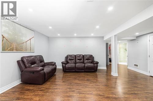 33 Alderney Avenue, Hamilton, ON - Indoor
