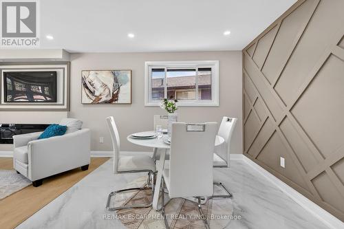 83 Riverdale Drive, Hamilton, ON - Indoor Photo Showing Dining Room