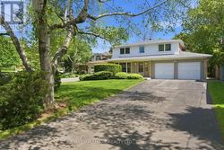 5 BETHUNE BOULEVARD Toronto, ON M1M 3B6