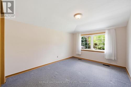 5 Bethune Boulevard, Toronto, ON - Indoor Photo Showing Other Room