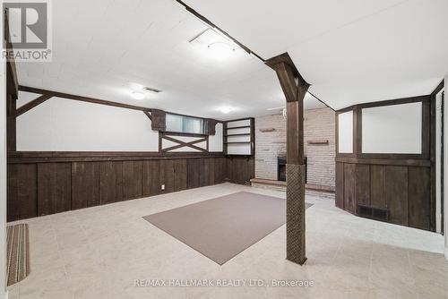 5 Bethune Boulevard, Toronto, ON - Indoor Photo Showing Other Room