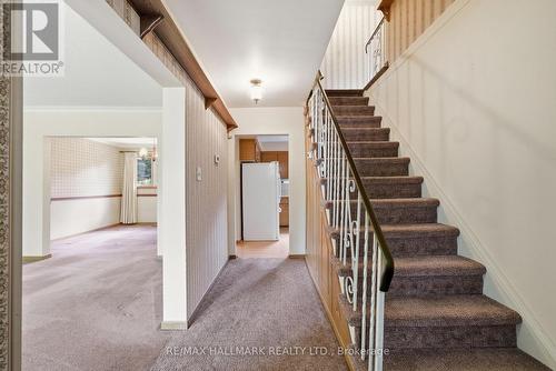 5 Bethune Boulevard, Toronto, ON - Indoor Photo Showing Other Room