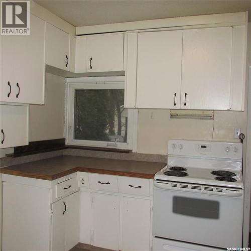2047 Retallack Street, Regina, SK - Indoor Photo Showing Kitchen