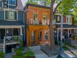 199 BOULTON AVENUE Toronto, ON M4M 2J8