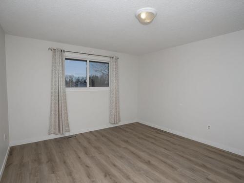 435 Dublin Avenue, Thunder Bay, ON - Indoor Photo Showing Other Room