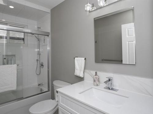 435 Dublin Avenue, Thunder Bay, ON - Indoor Photo Showing Bathroom