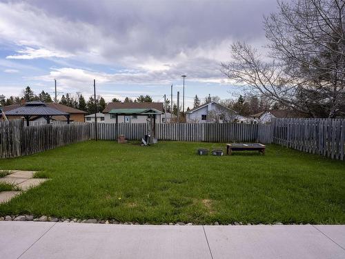 435 Dublin Avenue, Thunder Bay, ON - Outdoor With Backyard