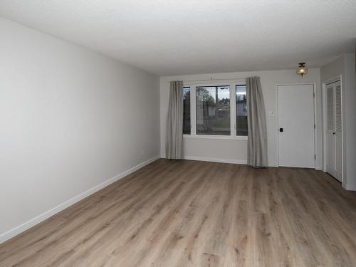 435 Dublin Avenue, Thunder Bay, ON - Indoor Photo Showing Other Room