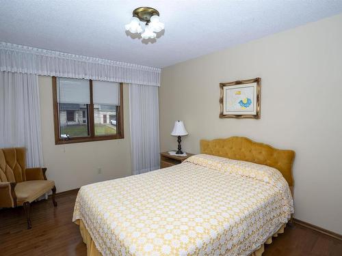 149 Masters Street, Thunder Bay, ON - Indoor Photo Showing Bedroom