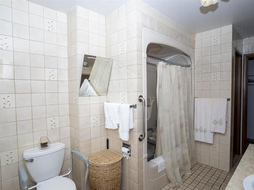 149 Masters Street, Thunder Bay, ON - Indoor Photo Showing Bathroom
