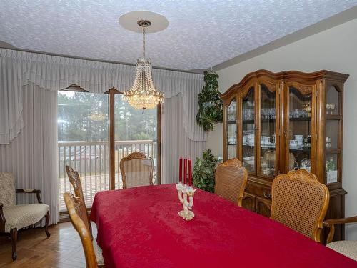 149 Masters Street, Thunder Bay, ON - Indoor Photo Showing Dining Room