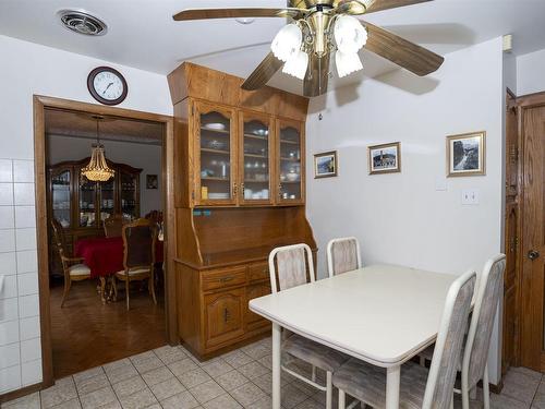 149 Masters Street, Thunder Bay, ON - Indoor Photo Showing Dining Room