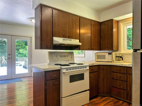3246 Gibbins Rd, Duncan, BC 