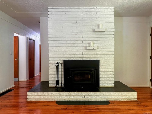 3246 Gibbins Rd, Duncan, BC 