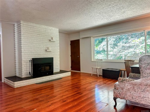3246 Gibbins Rd, Duncan, BC 