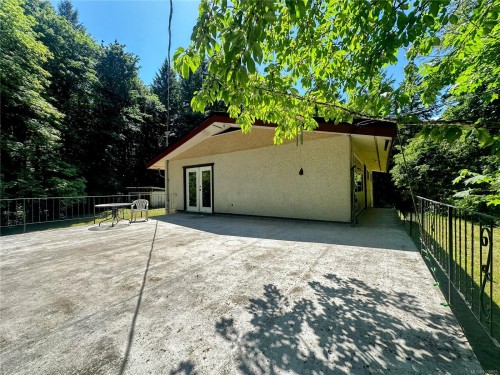 3246 Gibbins Rd, Duncan, BC 