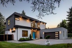 4673 Boulderwood Dr Saanich, BC V8Y 2P8