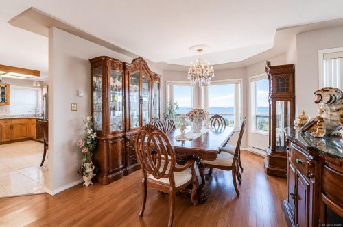 5200 Polson Terr, Saanich, BC 