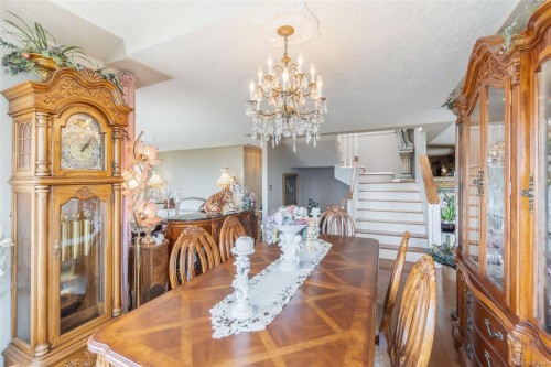 5200 Polson Terr, Saanich, BC 
