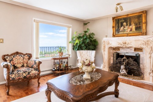 5200 Polson Terr, Saanich, BC 