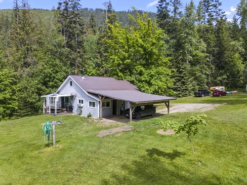 5510 Duck Creek Road, Wynndel, BC - Outdoor
