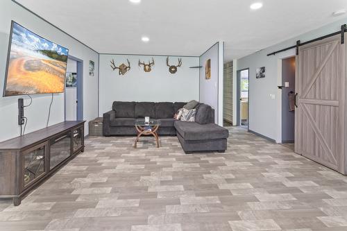 5510 Duck Creek Road, Wynndel, BC - Indoor Photo Showing Other Room