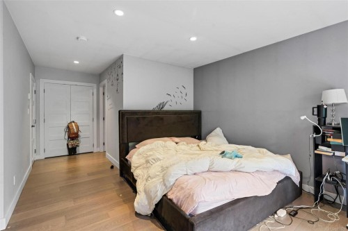 3910 Hobbs St, Saanich, BC 