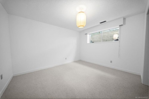 1068 Manley St, Duncan, BC 