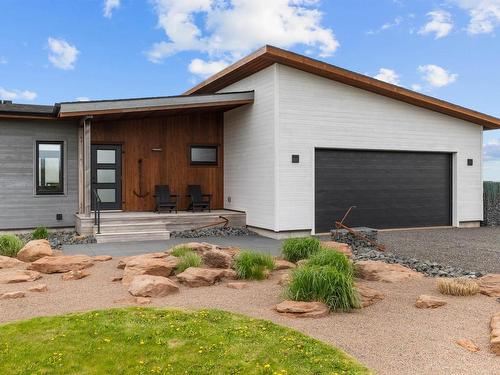 61 Battery Crescent, Georgetown, PE 