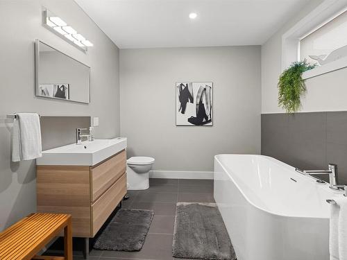 61 Battery Crescent, Georgetown, PE 