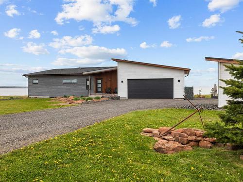 61 Battery Crescent, Georgetown, PE 