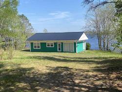 70 Whispering Pines Lane North Range, NS B0W 1H0