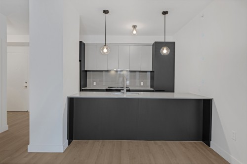 Cuisine - 104-35 Boul. Brunswick, Dollard-Des-Ormeaux, QC - Indoor Photo Showing Kitchen
