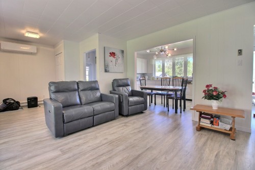 Salon - 5 Rue St-Joseph, Laverlochère-Angliers, QC - Indoor Photo Showing Living Room