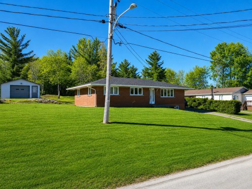 Façade - 5 Rue St-Joseph, Laverlochère-Angliers, QC - Outdoor