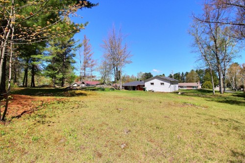 Cour - 5 Rue St-Joseph, Laverlochère-Angliers, QC - Outdoor With View