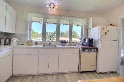 Cuisine - 5 Rue St-Joseph, Laverlochère-Angliers, QC - Indoor Photo Showing Kitchen