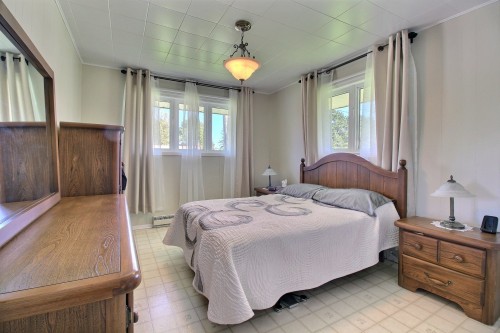 Chambre à coucher - 5 Rue St-Joseph, Laverlochère-Angliers, QC - Indoor Photo Showing Bedroom