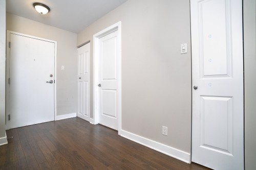 Hall d'entrée/Vestibule - 311-7000 Rue Allard, Montréal (Lasalle), QC - Indoor Photo Showing Other Room